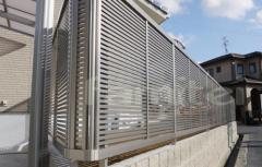 境界フェンス TOEXシャレオR1kコーナー