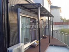洗濯干し屋根 フラットテラス1階 人工木ウッドデッキ YKKリウッドデッキ