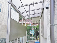 雨除け屋根 LIXILスピーネ1階 積雪50cm対応 目隠しパネル
