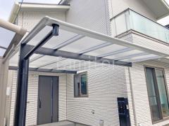 柱色 ブラック 屋根枠 シルバー