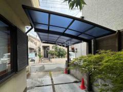 本体色 ブラウン 屋根色 アースブルー(マット調)