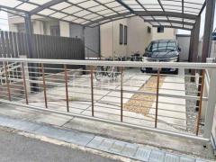跳ね上げ式門扉 YKK木製調ルシアスアップゲート01型